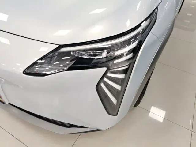 GAC Aion Y — Фото автомобиля 23