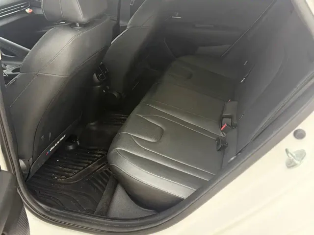 Hyundai Elantra — Фото автомобиля 14