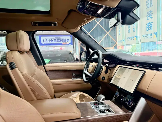 Land Rover Range Rover — Фото автомобиля 11