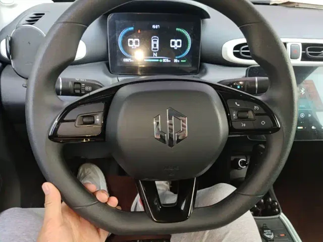 Leapmotor T03 — Фото автомобиля 6