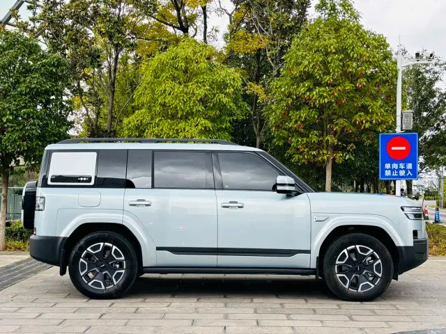 BYD FangChengBao Titanium 7 — Фото автомобиля 7