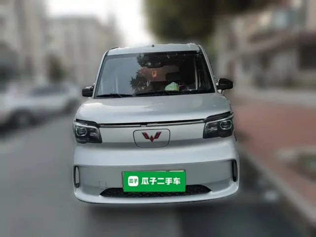 Wuling Zhiguang NEV — Фото автомобиля 2