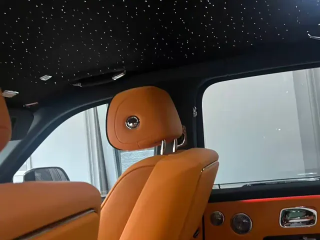 Rolls-Royce Cullinan — Фото автомобиля 10