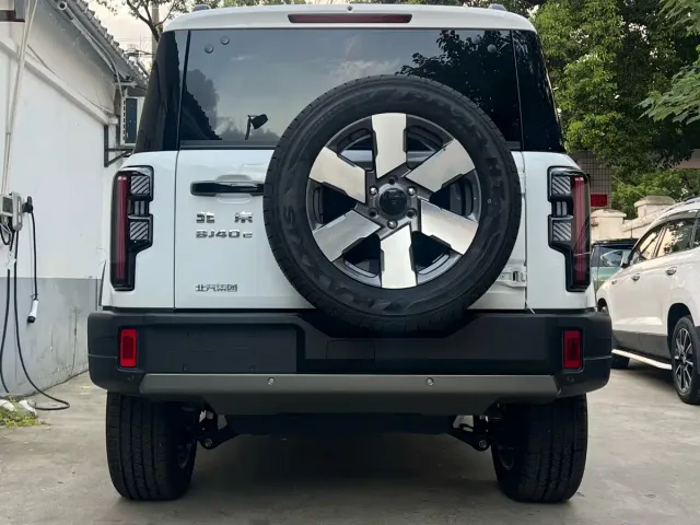 BAIC BJ40 — Фото автомобиля 5