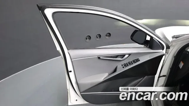 Kia Niro The All New — Фото автомобиля 13