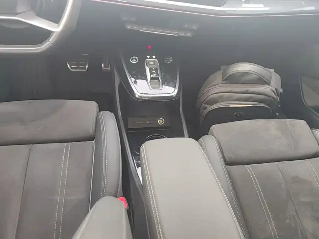 Audi Q4 e-tron — Фото автомобиля 13
