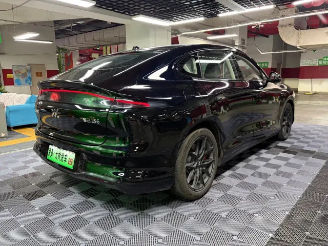 IM Motors LS6 — Фото автомобиля 7