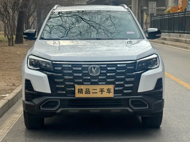 Changan CS75 — Фото автомобиля 2