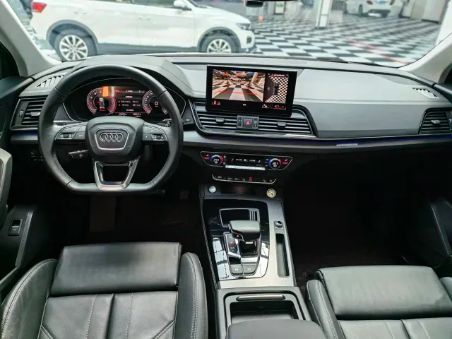 Audi Q5L — Фото автомобиля 8