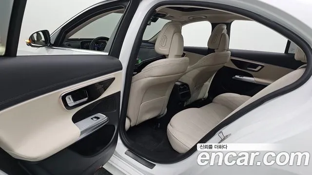 Mercedes-Benz E-Class W214 — Фото автомобиля 16