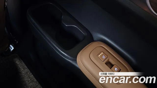 Hyundai Santa Fe MX5 — Фото автомобиля 23