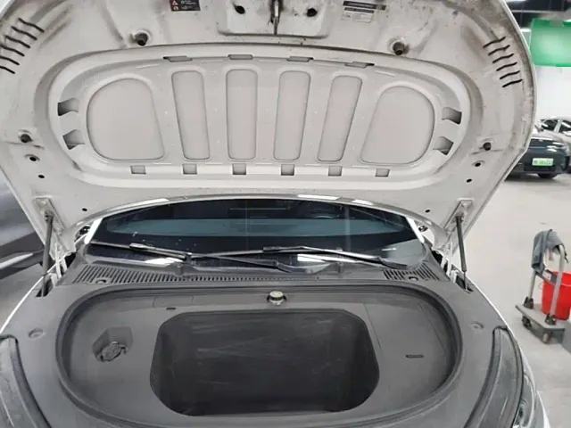 BYD Qin L — Фото автомобиля 19