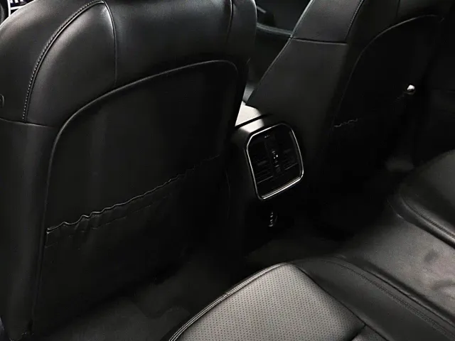 Porsche Macan — Фото автомобиля 13