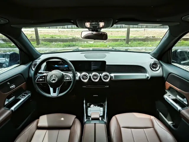 Mercedes-Benz GLB-Class — Фото автомобиля 6