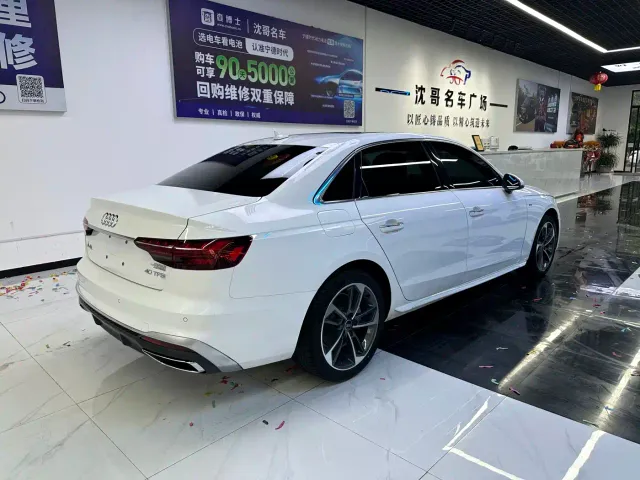 Audi A4L — Фото автомобиля 9