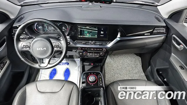 Kia Niro — Фото автомобиля 10