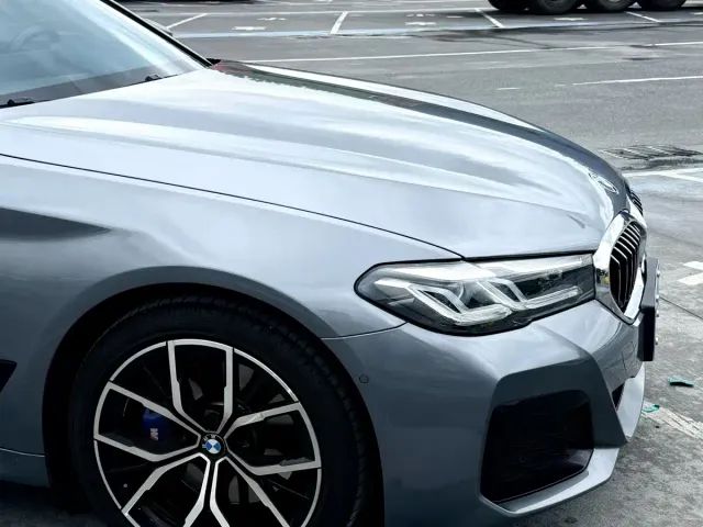 BMW 5 Series — Фото автомобиля 9