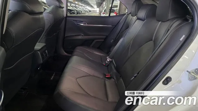 Toyota Camry XV70 — Фото автомобиля 6