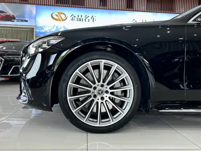 Mercedes-Benz S-Class — Фото автомобиля 29