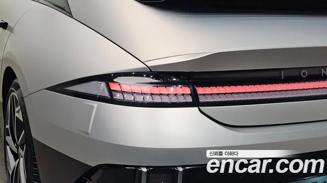 Hyundai Ioniq 6 — Фото автомобиля 8