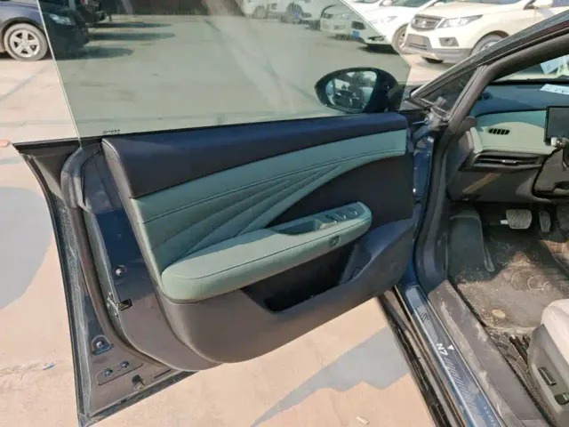 Nissan N7 — Фото автомобиля 7