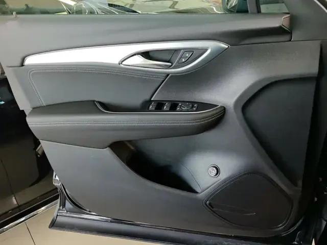 Buick Envision S — Фото автомобиля 7