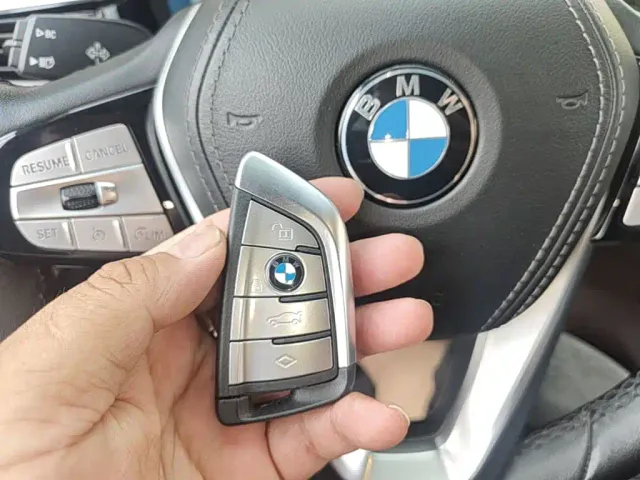 BMW 5 Series — Фото автомобиля 8