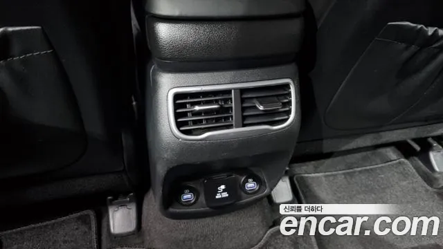 Hyundai Santafe Новый Santa Fe Дизель 2.2 4WD — Фото автомобиля 29