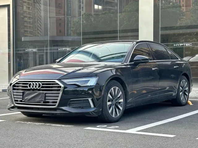 Фотография автомобиля — Audi A6L