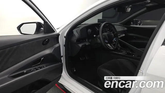 Hyundai Avante CN7 — Фото автомобиля 10