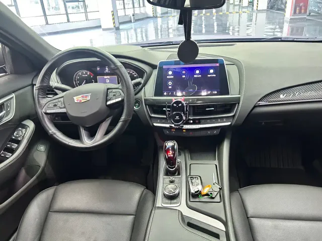 Cadillac CT5 — Фото автомобиля 8