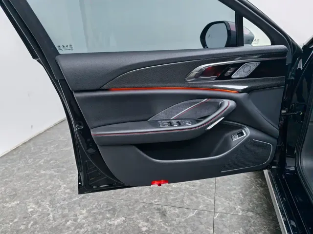 Hongqi H6 — Фото автомобиля 19