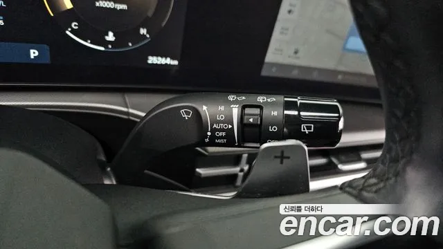 Hyundai Santafe Santa Fe (MX5) Бензин 2.5T 4WD — Фото автомобиля 19