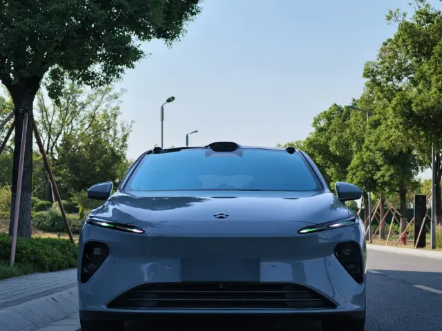 Nio ET7 — Фото автомобиля 2