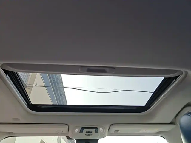 Toyota Sienna — Фото автомобиля 17