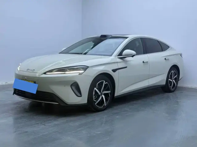Фотография автомобиля — BYD Seal 07 DM-i
