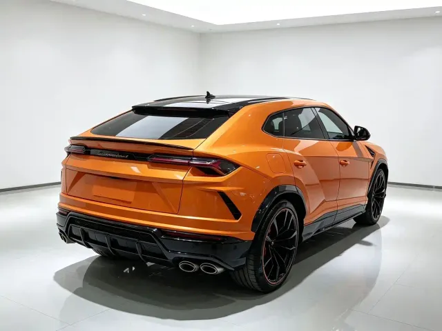 Lamborghini Urus — Фото автомобиля 5