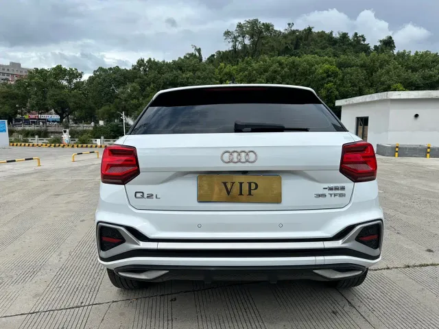 Audi Q2L — Фото автомобиля 8