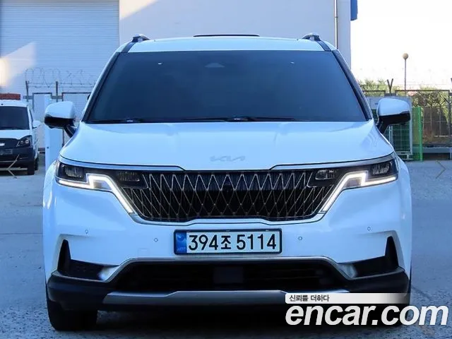 Kia Carnival Generation 4 — Фото автомобиля 2