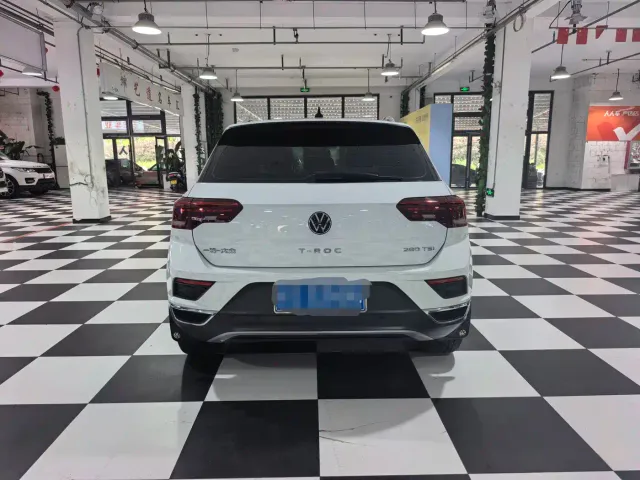 Volkswagen T-Roc — Фото автомобиля 17