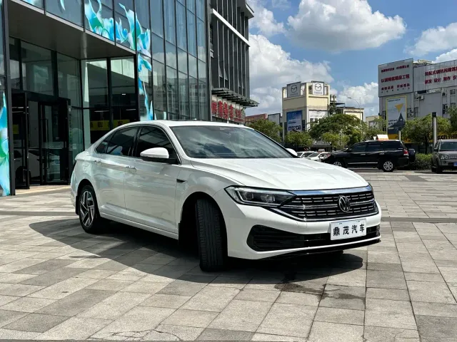 Volkswagen Sagitar — Фото автомобиля 8