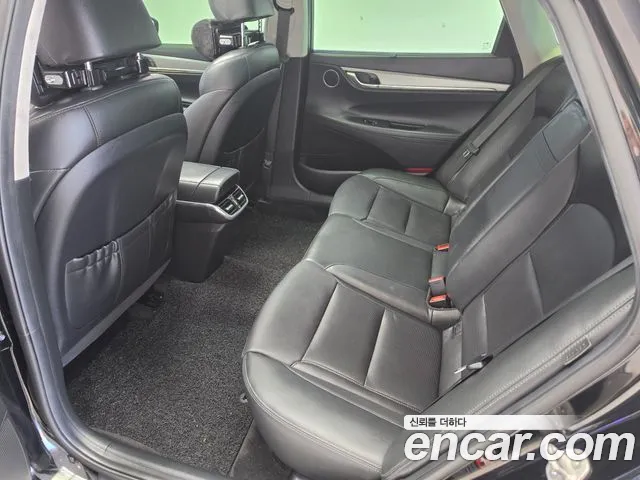 Hyundai Grandeur — Фото автомобиля 12