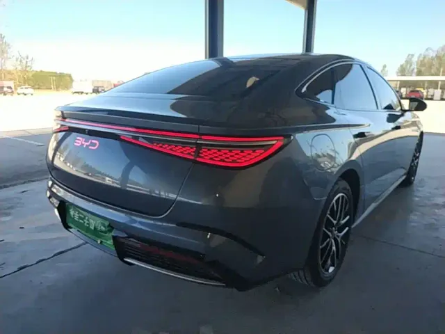 BYD Seal 07 DM-i — Фото автомобиля 6