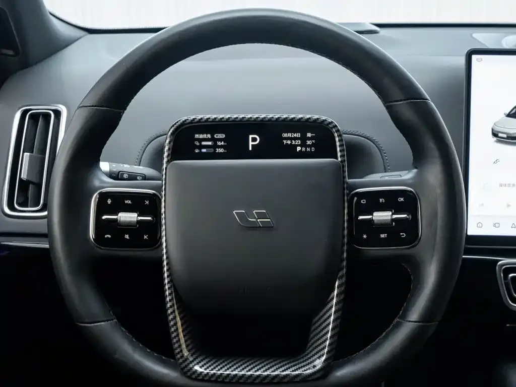 Li Auto Li Xiang L9 2022 Max — Фото автомобиля 18