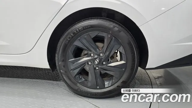 Hyundai AVANTE Smart — Фото автомобиля 21