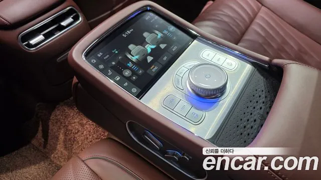 Genesis G90 Бензин 3.5 турбо AWD — Фото автомобиля 30