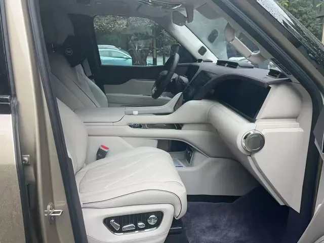BYD U8L — Фото автомобиля 4