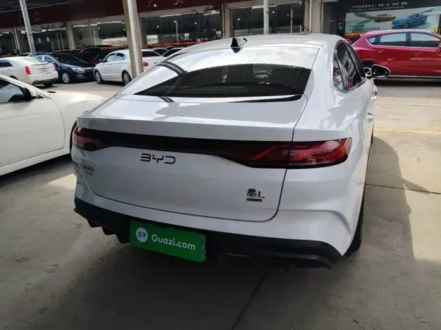 BYD Qin L — Фото автомобиля 5