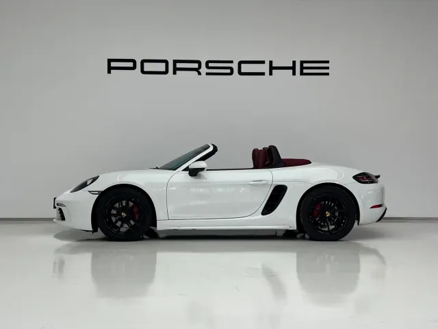 Porsche 718 — Фото автомобиля 5