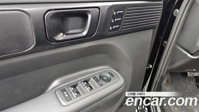 Hyundai Santafe Santa Fe (MX5) Бензин 2.5T 2WD — Фото автомобиля 27